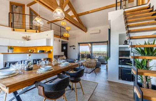 Ondres Villa | 160 m² Villa ∙ 6 bedrooms ∙ 14 guests