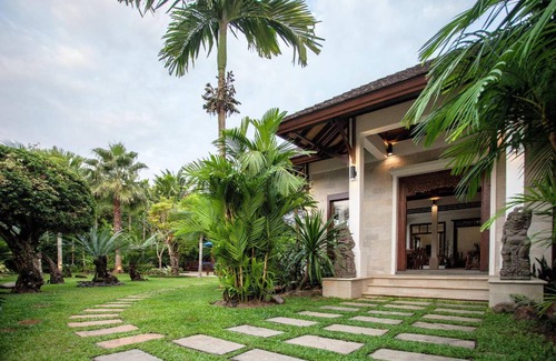 Krabi Villa | 1600 m² Villa ∙ 3 bedrooms ∙ 9 guests