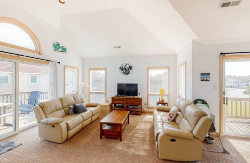 Monteray Shores House | 161 m² House ∙ 5 bedrooms ∙ 10 guests