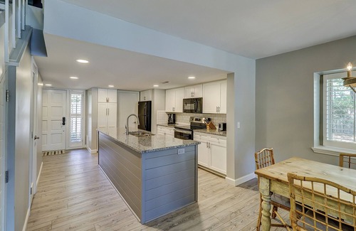South Beach Condo | 1615 Port Villa - Stunning Views of Braddock Cove and steps to the marina!