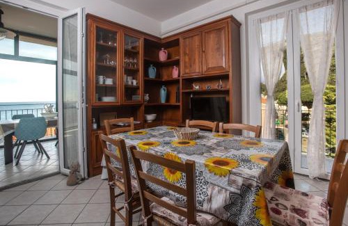 Riva Trigoso House | 162 - La Veranda Sull'Acqua, Fronte e Vista Mare Riva Trigoso, POSTO AUTO PRIVATO