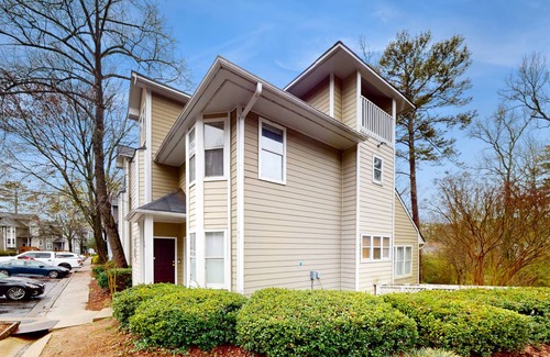 Marietta Condo | 162 m² Condo ∙ 2 bedrooms ∙ 5 guests