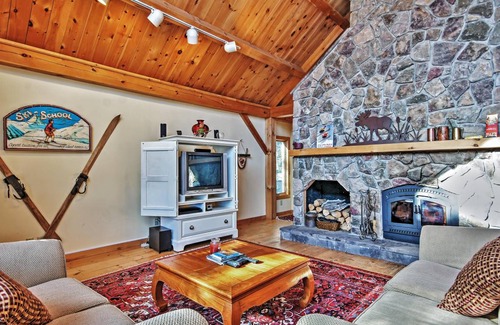 West Dover House | 162 m² House ∙ 3 bedrooms ∙ 8 guests