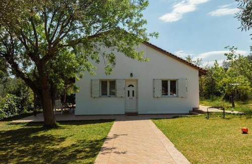Nea Makri Villa | 162 m² Villa ∙ 1 bedroom ∙ 10 guests