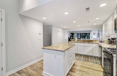 Shipyard Plantation Villa | 162 The Greens | Walk to the Beach