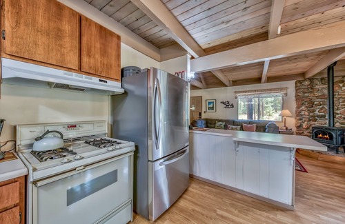 Tahoe Paradise Ski Chalet | 1625a Atroari 3 Bedroom Chalet by RedAwning