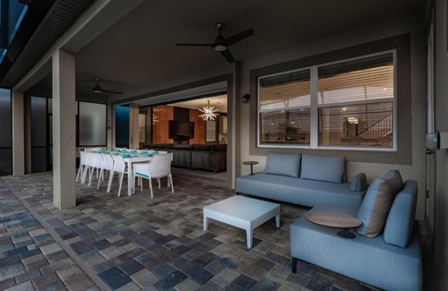 Four Corners House | 1628 Nassau Point at Solara Resorts