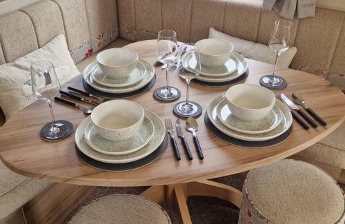 Warsash Resort | 163 Large Breeze