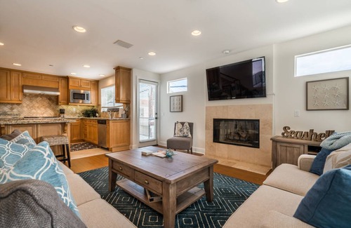 Corona del Mar House | 163 m² Maisonette ∙ 3 bedrooms ∙ 8 guests