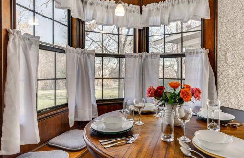 West Oak Hill House | 164 m² House ∙ 2 bedrooms ∙ 6 guests