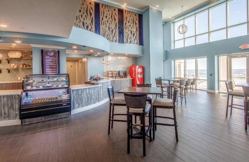 Pirates Cove Hotel | 165 m² Hotel ∙ 2 bedrooms ∙ 127 guests