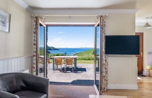 Cahirciveen House | 165 m² House ∙ 1 bedroom ∙ 8 guests