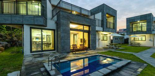 Nohyeong-dong House | 165 m² House ∙ 3 bedrooms ∙ 12 guests