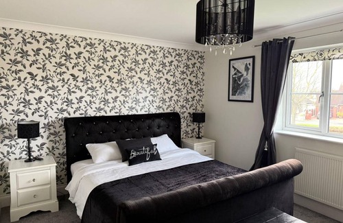 Rhyl House | 165 m² House ∙ 5 bedrooms ∙ 7 guests
