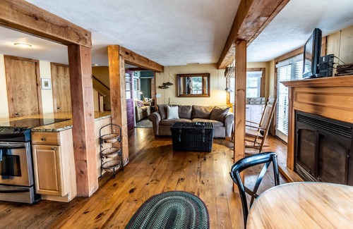 Town of Jerusalem House | 165+ private feet of direct lake frontage, with dock, grill, kayak