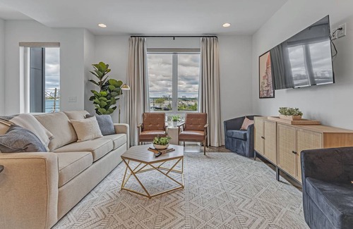 Katie Hill Neighborhood House | 165 m² House ∙ 4 bedrooms ∙ 10 guests