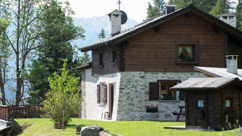 Tola Ski Chalet | 166 m² Chalet ∙ 3 bedrooms ∙ 6 guests