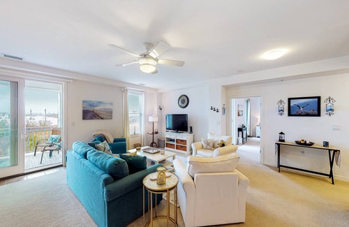 Sandbridge Condo | 166 m² Condo ∙ 3 bedrooms ∙ 6 guests