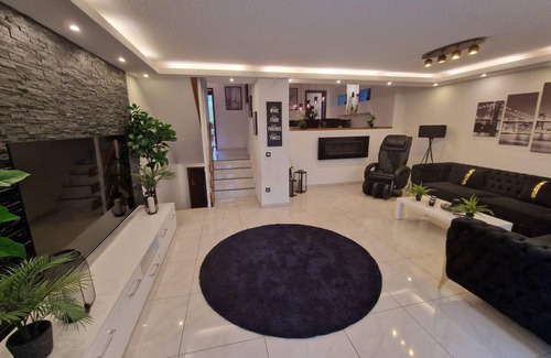 Region Hannover District House | 166 m² House ∙ 4 bedrooms ∙ 10 guests
