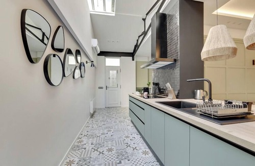 Saint-Germain-l'Auxerrois Apartment | 166 Suite Roza - Superb apartment in Paris.