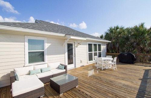 Folly Beach House | 1661 E Ashley - Ocean Cabin