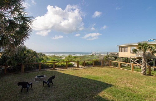 Folly Beach House | 1661 E Ashley - Ocean Cabin