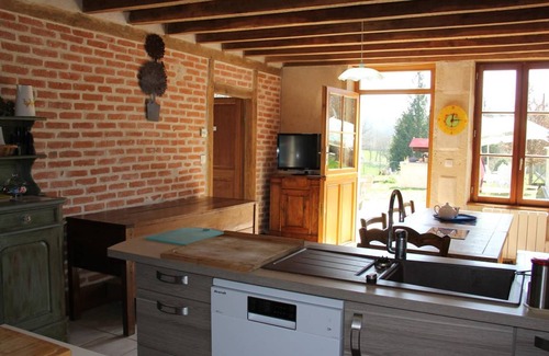 Saint-Aubin-les-Forges Cottage | 167 m² Cabin ∙ 4 bedrooms ∙ 10 guests