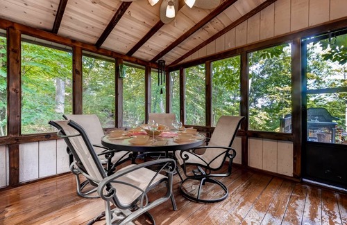 Innsbrook Cottage | 167 m² Cabin ∙ 3 bedrooms ∙ 8 guests