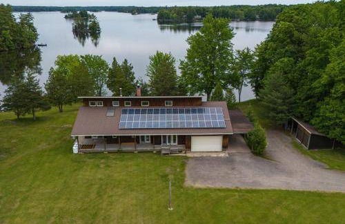 Leeds and the Thousand Islands House | 167 m² House ∙ 1 bedroom ∙ 8 guests