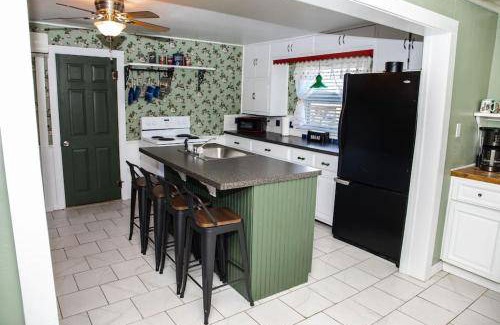 Marionville House | 167 m² House ∙ 2 bedrooms ∙ 4 guests