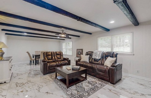 East Point House | 167 m² House ∙ 3 bedrooms ∙ 8 guests