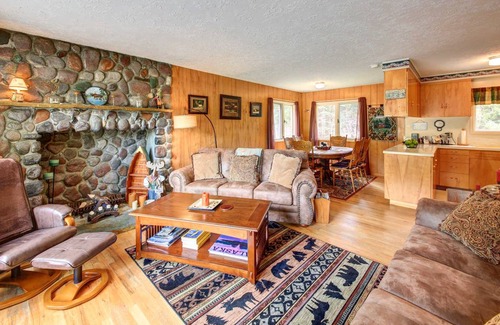 Noxon House | 167 m² House ∙ 3 bedrooms ∙ 9 guests