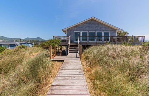 Pacific City House | 167 m² House ∙ 4 bedrooms ∙ 8 guests