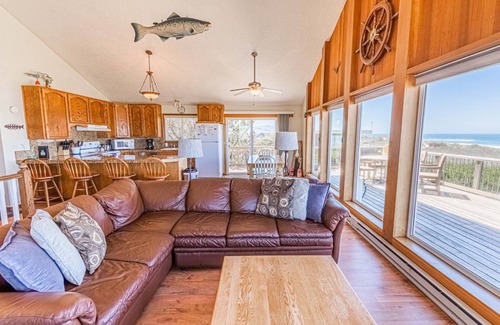 Pacific City House | 167 m² House ∙ 4 bedrooms ∙ 8 guests