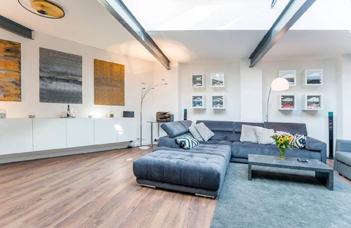 Oberbilk Apartment | 168 m² Apartment ∙ 2 bedrooms ∙ 6 guests