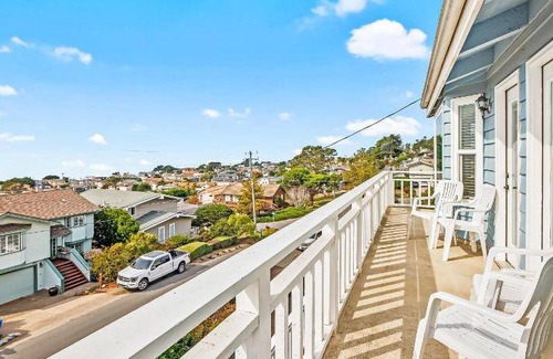 Marine Terrace House | 168 m² House ∙ 3 bedrooms ∙ 9 guests