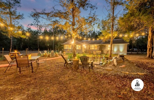 Eustis House | 168 m² House ∙ 4 bedrooms ∙ 15 guests