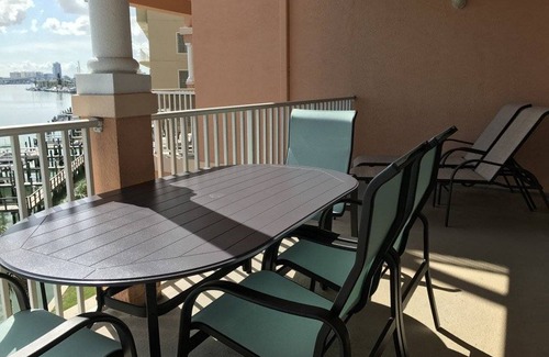 Clearwater Beach Condo | 169 m² Condo ∙ 3 bedrooms ∙ 8 guests
