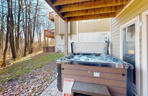 McHenry Condo | 169 m² Condo ∙ 3 bedrooms ∙ 8 guests