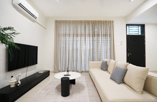 Bandar Penawar House | 169 m² House ∙ 4 bedrooms ∙ 10 guests