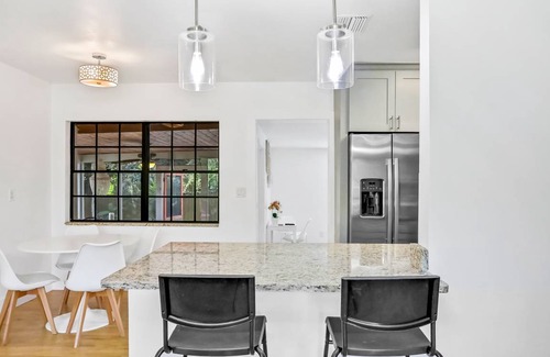 Temple Terrace House | 169 m² House ∙ 3 bedrooms ∙ 6 guests