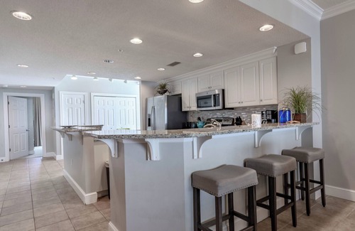 Long Beach Condo | 16th Floor 3BR 3BA end unit with spectacular views @ Majestic Tower 2!