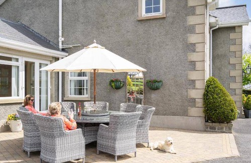 Hillsborough House | 17 m² House ∙ 2 bedrooms ∙ 4 guests