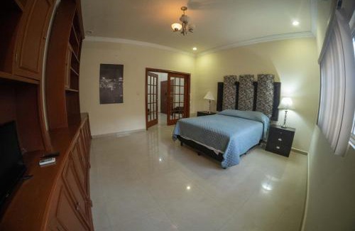 Torreon House | 17 Large room for two people