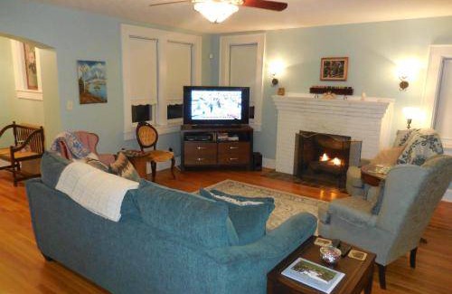 Lewisville House | 17 m² Motel ∙ 6 guests