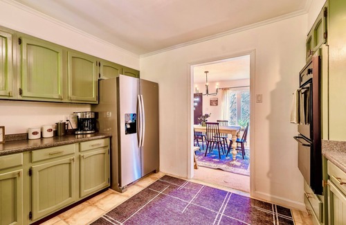 Summerlee House | 17 Min to NRG, Private, Grill, Huge Yard, Cozy