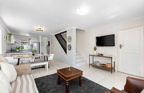 Marina da Gama House | 17 Mullet Close - Three Bedroom House, Sleeps 6