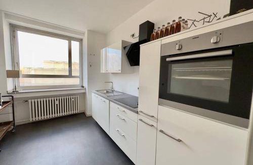 Golzheim Apartment | 170 m² Apartment ∙ 4 bedrooms ∙ 10 guests
