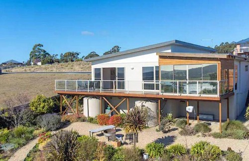 St Helens House | 170 m² House ∙ 3 bedrooms ∙ 8 guests