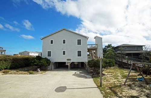 South Nags Head House | 170 m² House ∙ 4 bedrooms ∙ 13 guests